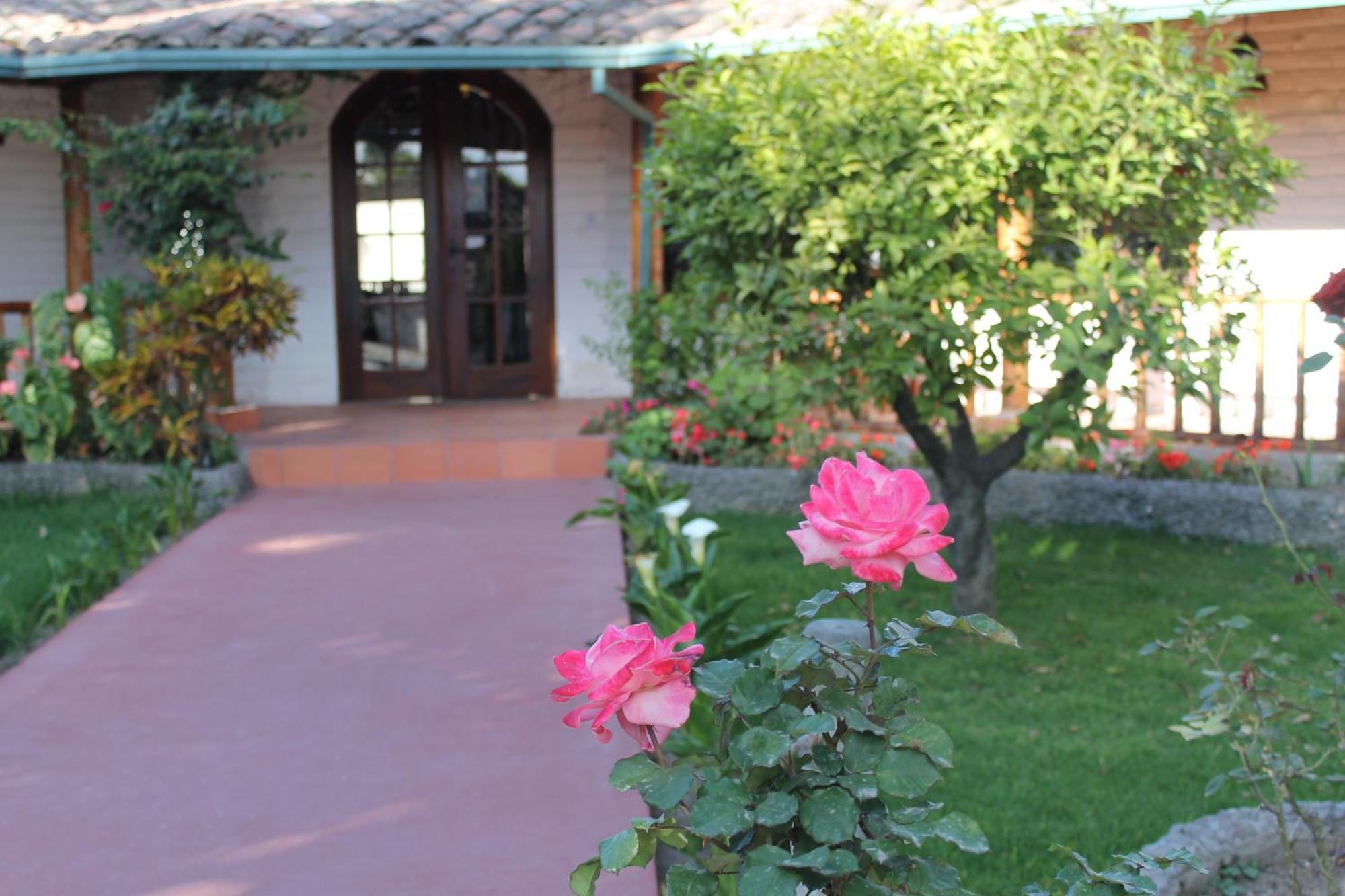La Quinta San Andres Hotel Ibarra Exterior photo
