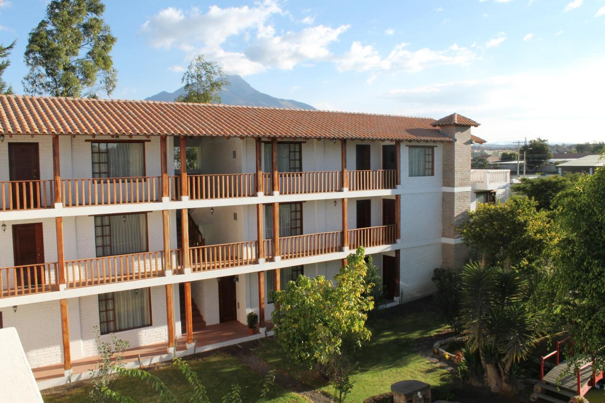 La Quinta San Andres Hotel Ibarra Exterior photo